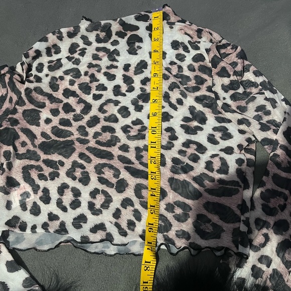 SHEIN Leopard Fuzzy Cuff Lettuce Trim Mock Neck Crop Mesh Top - Picture 9 of 9